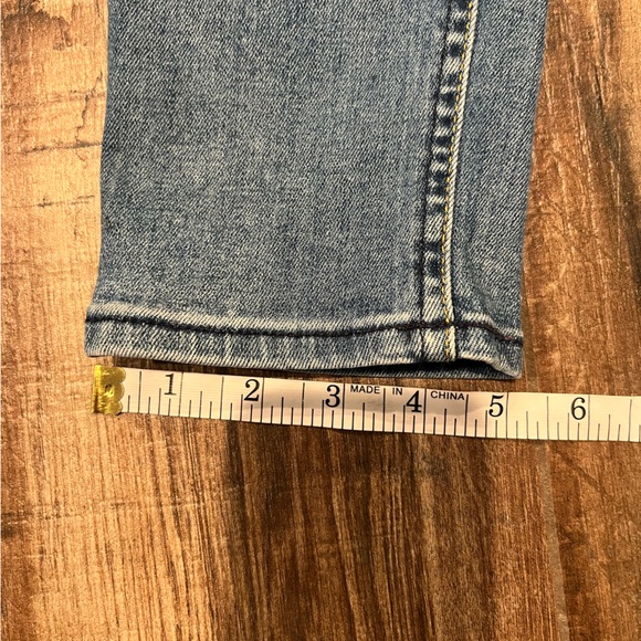 7 For All Mankind The Skinny Medium Wash Jean - Picture 10 of 10